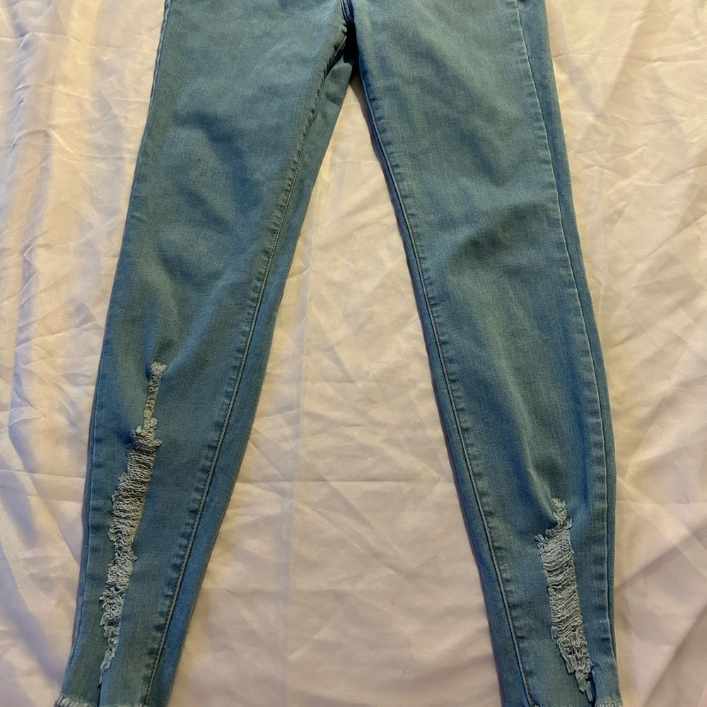 Cut Bottom Jeans